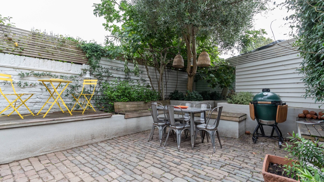Photo of Outdoor in Addison