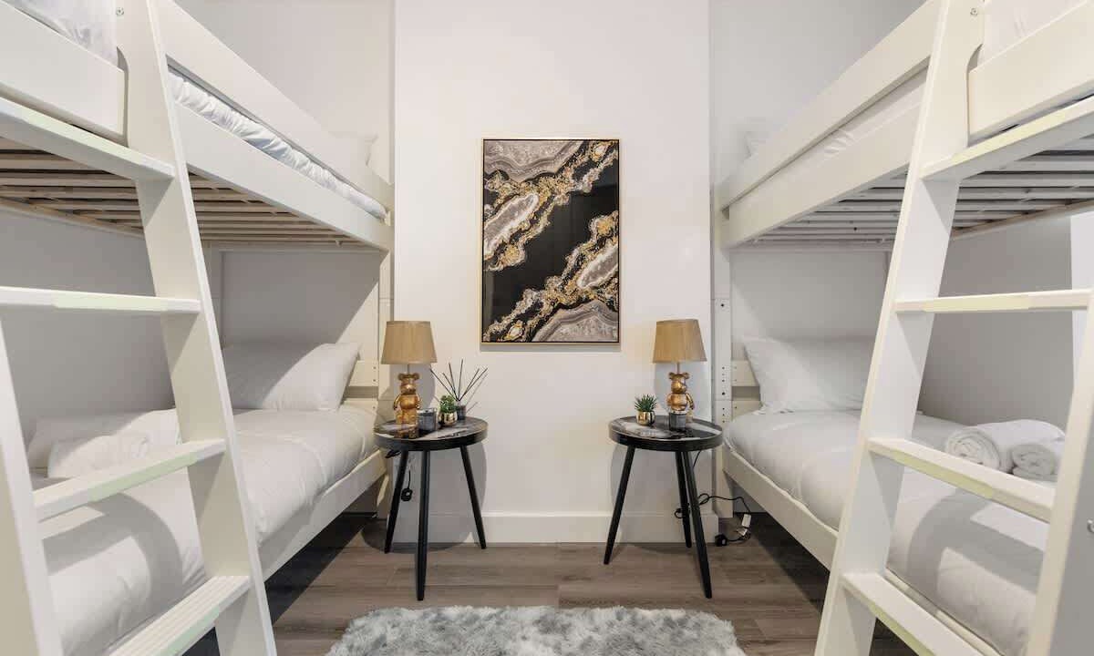 Photo of Bedroom in Brent Cross