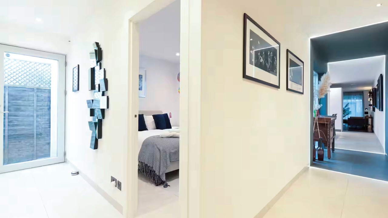 Photo of Bedroom in Chessington