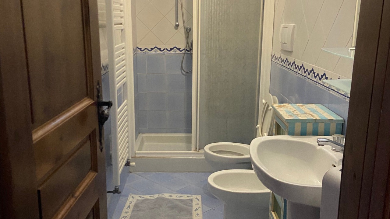Photo of Bathroom in Faro
