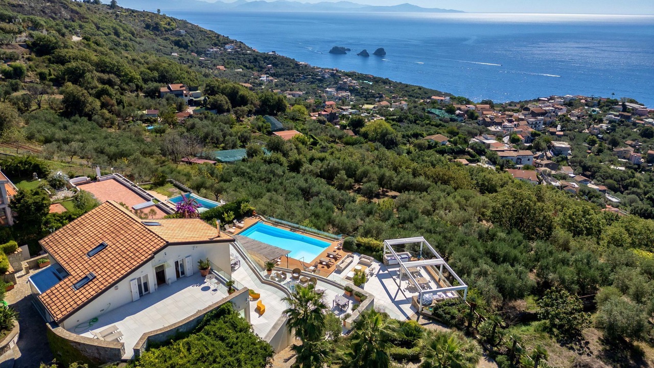 Photo of Outdoor in Sant'Agata sui Due Golfi