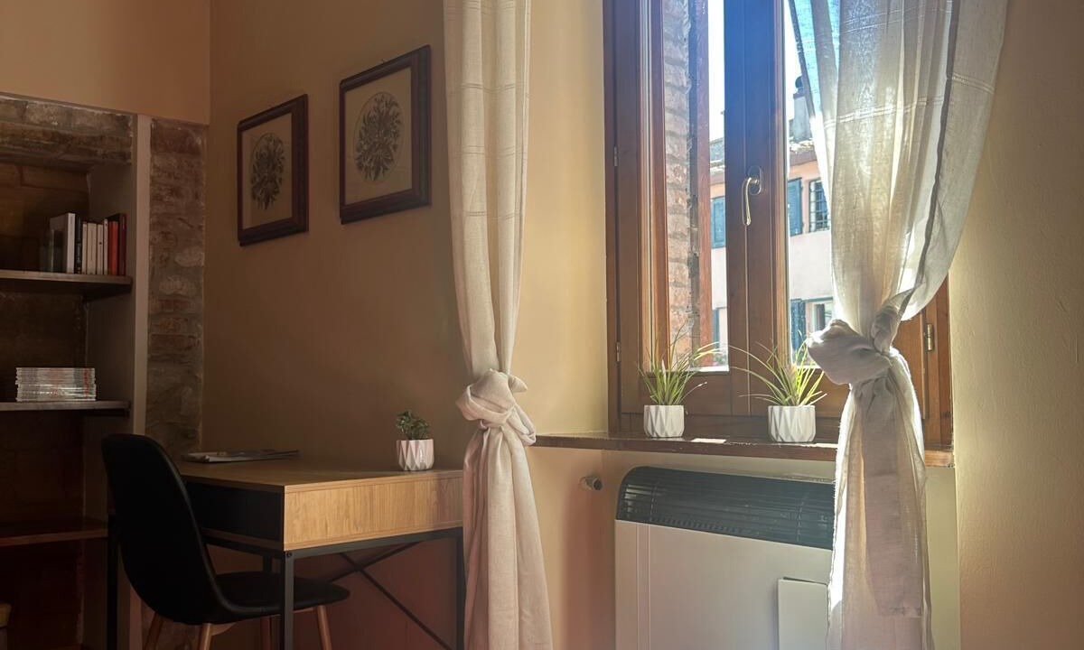 Photo of Others in Capitone
