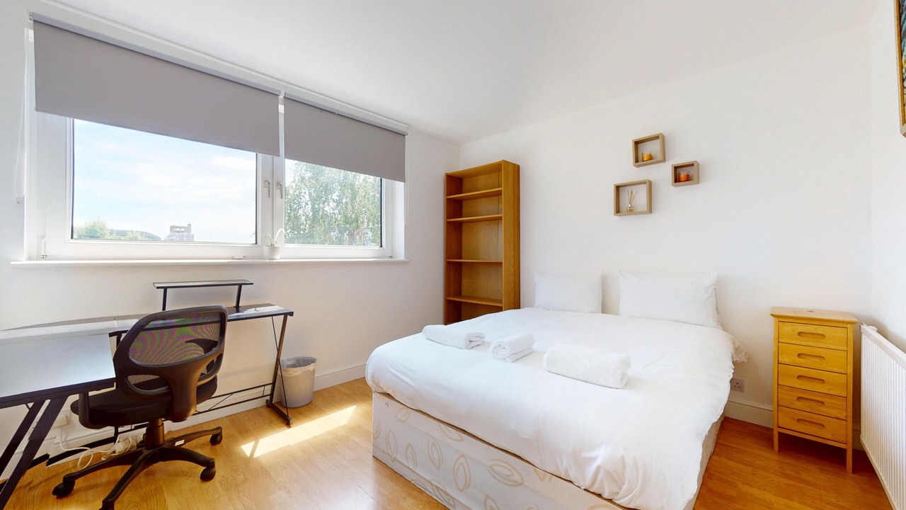 Photo of Bedroom in Hammersmith and Fulham