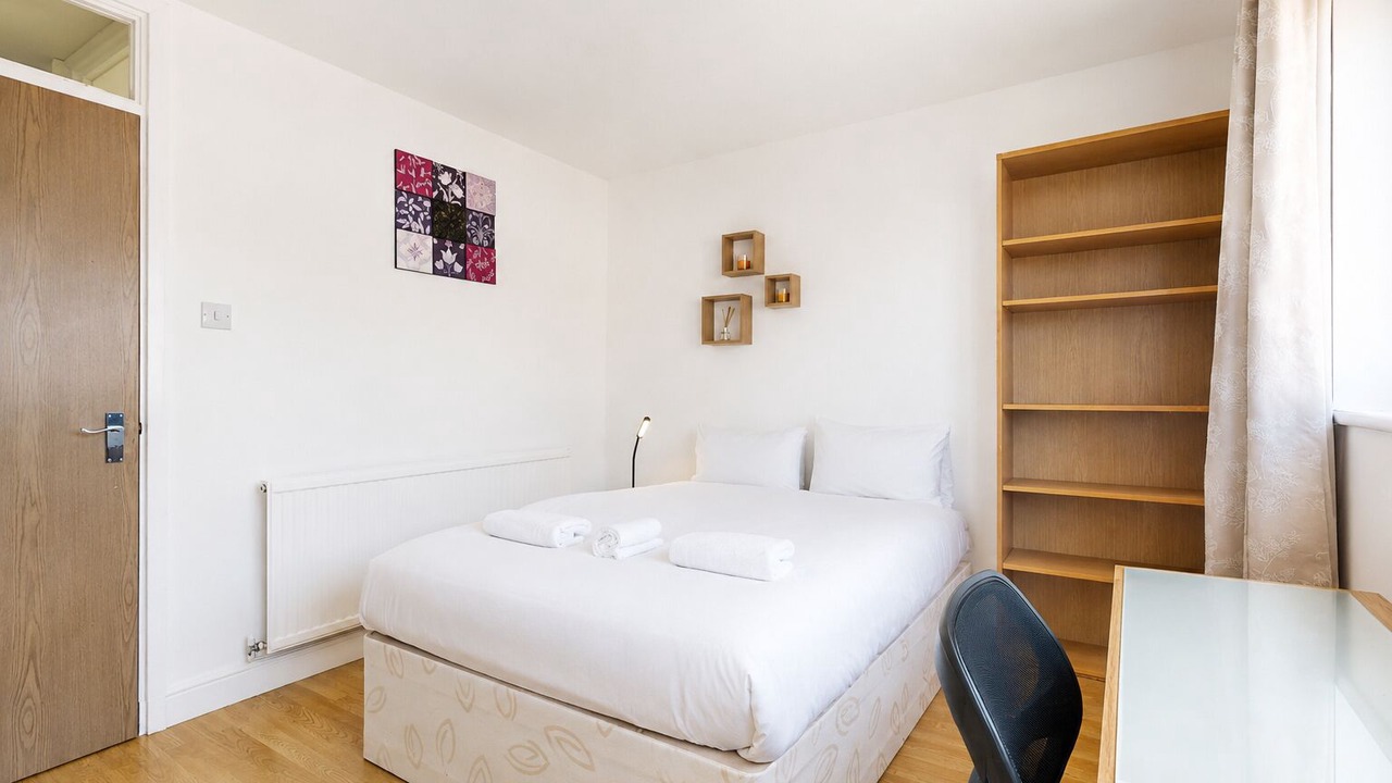 Photo of Bedroom in Hammersmith and Fulham