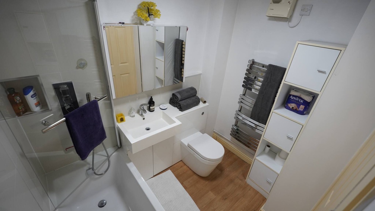 Photo of Bathroom in Cricklewood