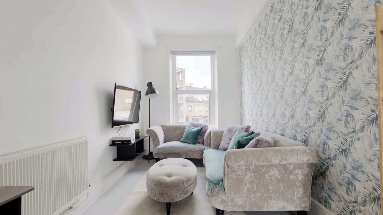 Photo of Livingroom in Harrow Road