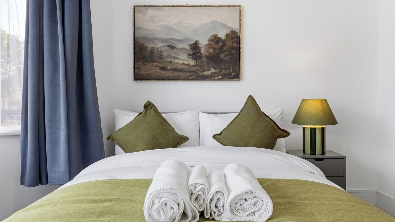 Photo of Bedroom in Northolt Mandeville