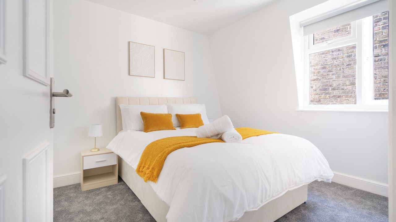 Photo of Bedroom in Kilburn