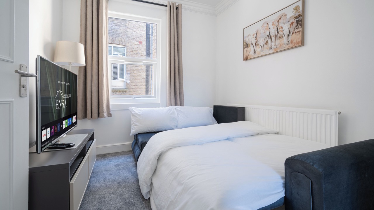 Photo of Bedroom in Kilburn