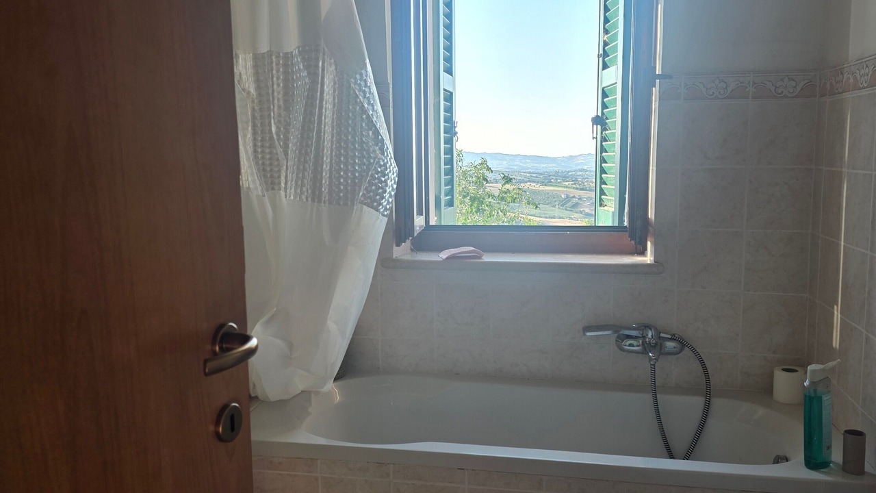 Photo of Bathroom in Civitella del Tronto