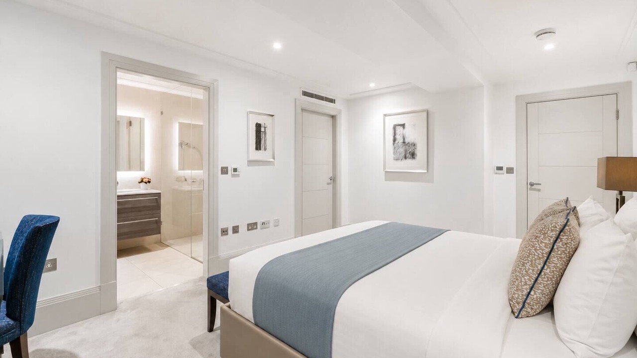 Photo of Bedroom in South Bank