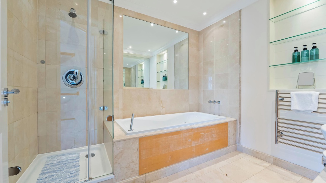 Photo of Bathroom in Kew