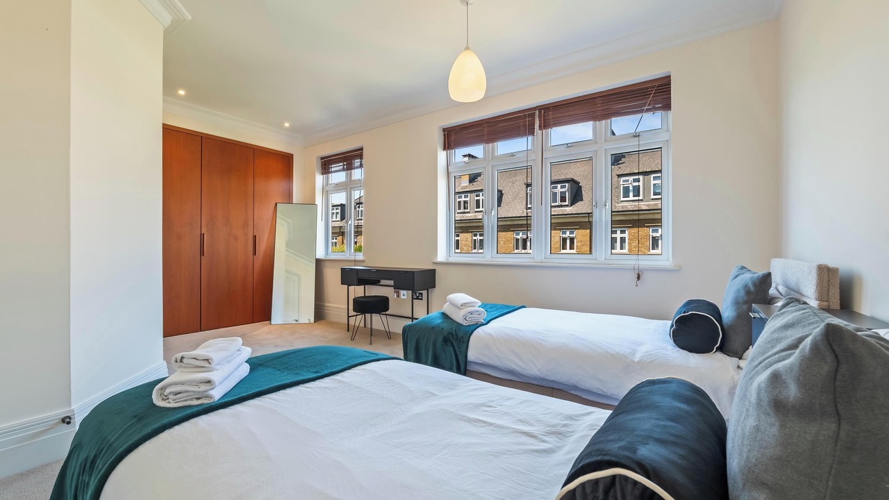 Photo of Bedroom in Kew