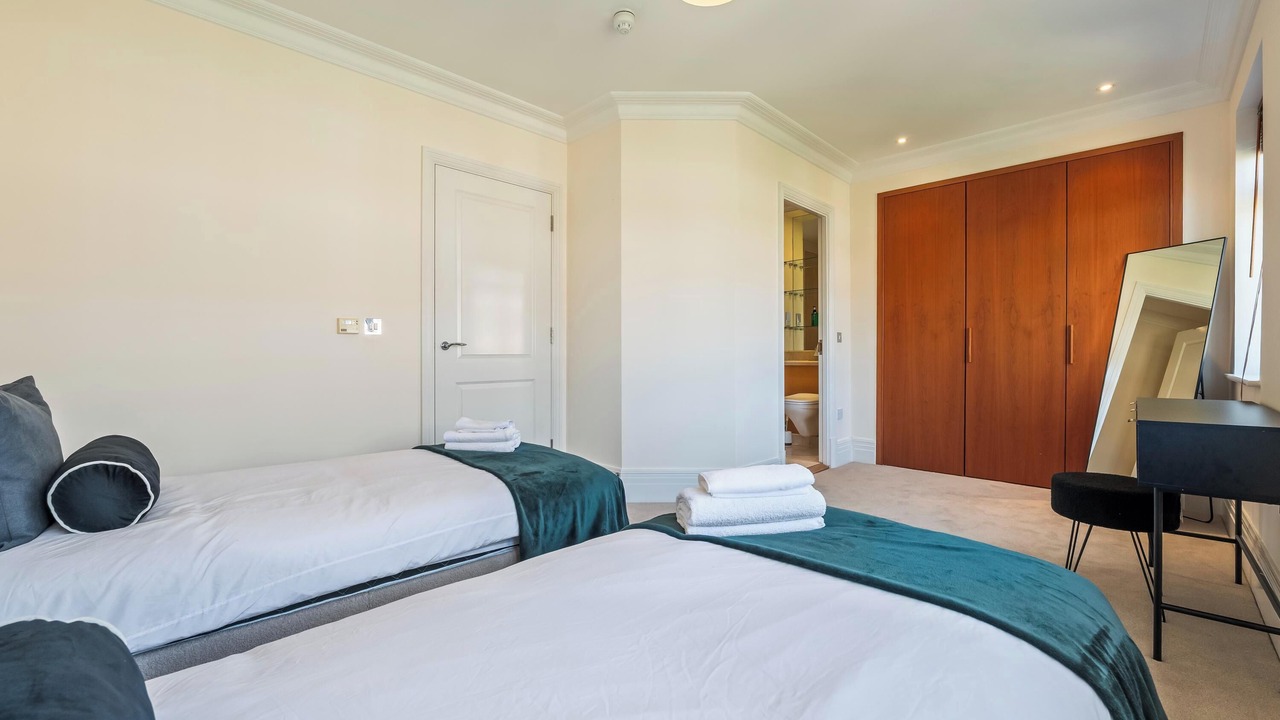 Photo of Bedroom in Kew