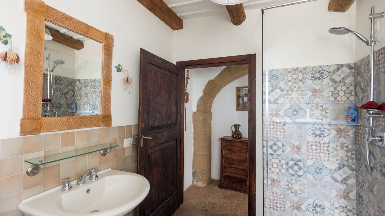 Photo of Bathroom in Farnese