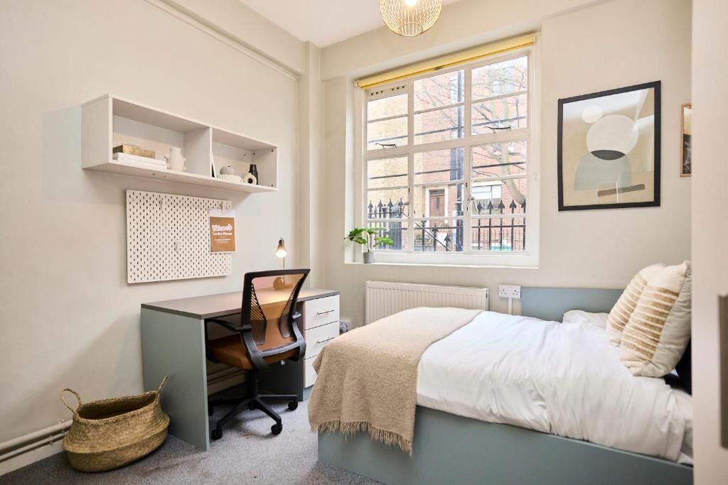 Photo of Bedroom in Westminster