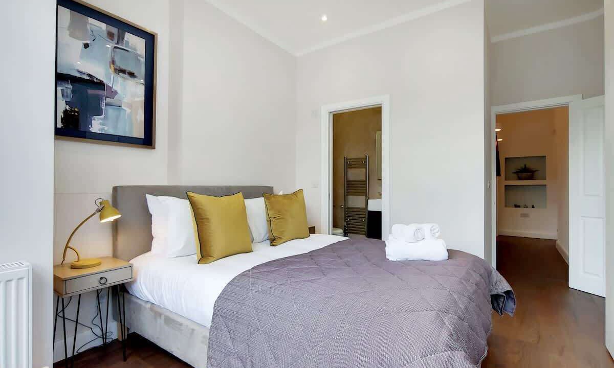 Photo of Bedroom in South Acton