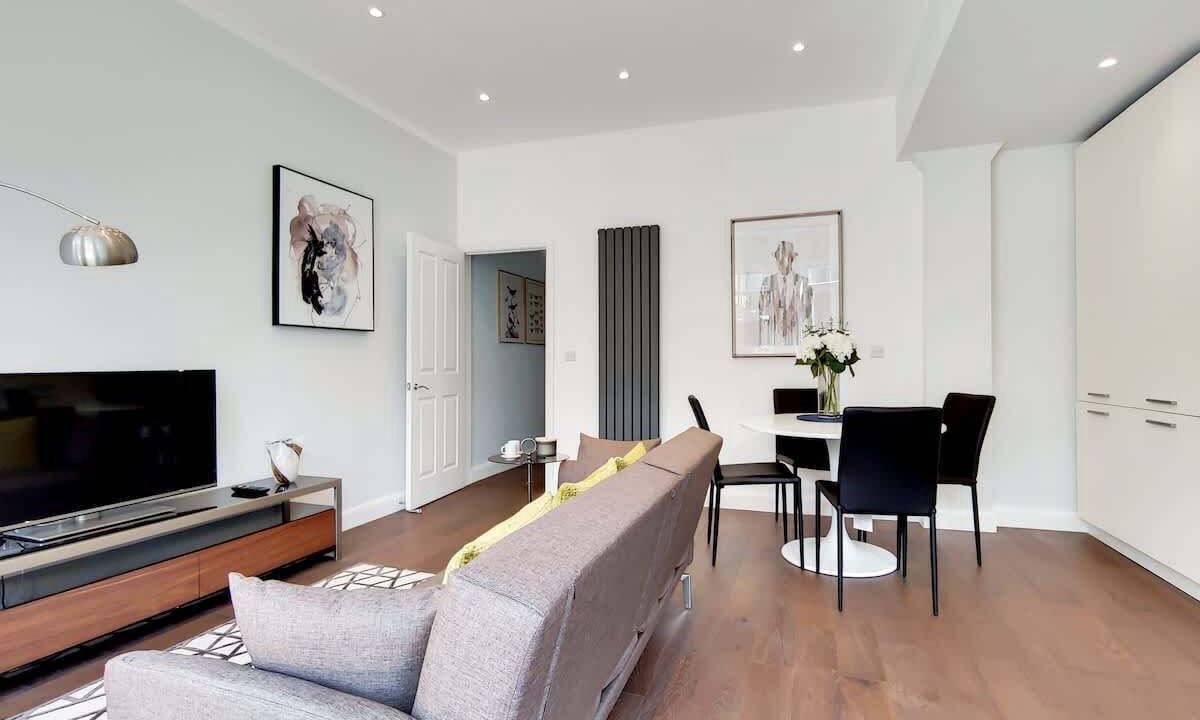 Photo of Livingroom in South Acton