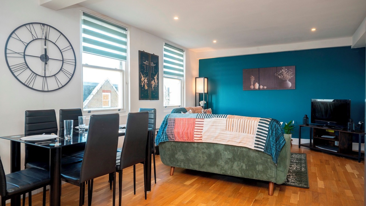 Photo of Livingroom in South Norwood