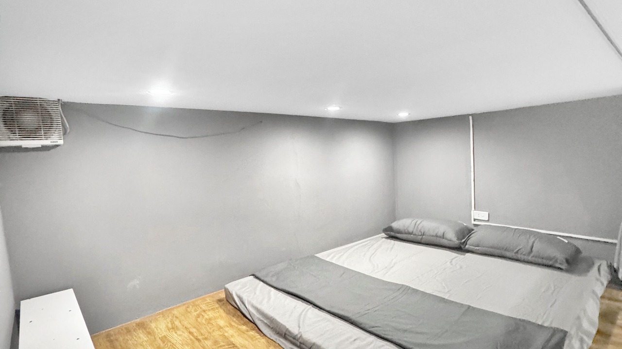 Photo of Bedroom in Truc Bach