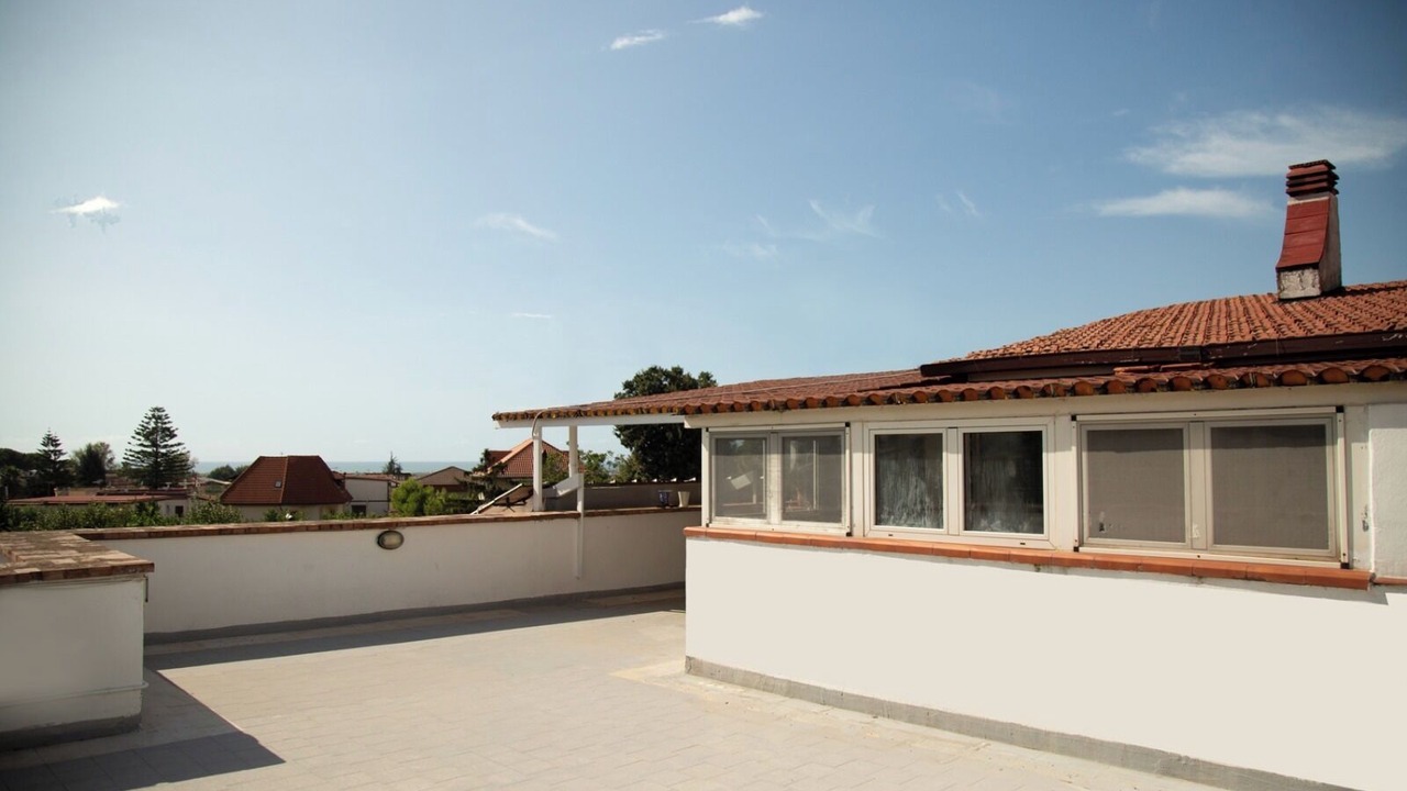Photo of Patio Balcony in Giugliano in Campania