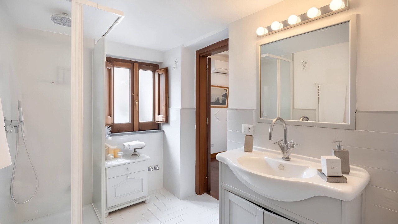 Photo of Bathroom in Sant'Agata sui Due Golfi