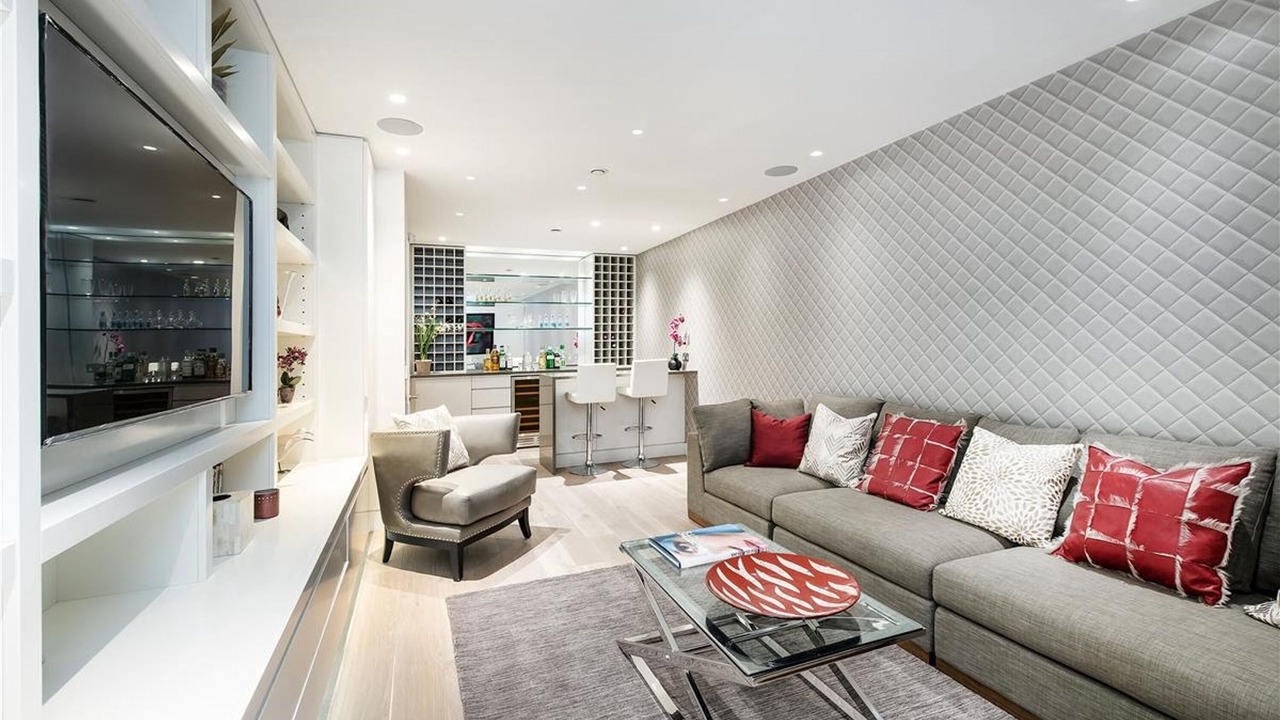 Photo of Livingroom in Brompton & Hans Town