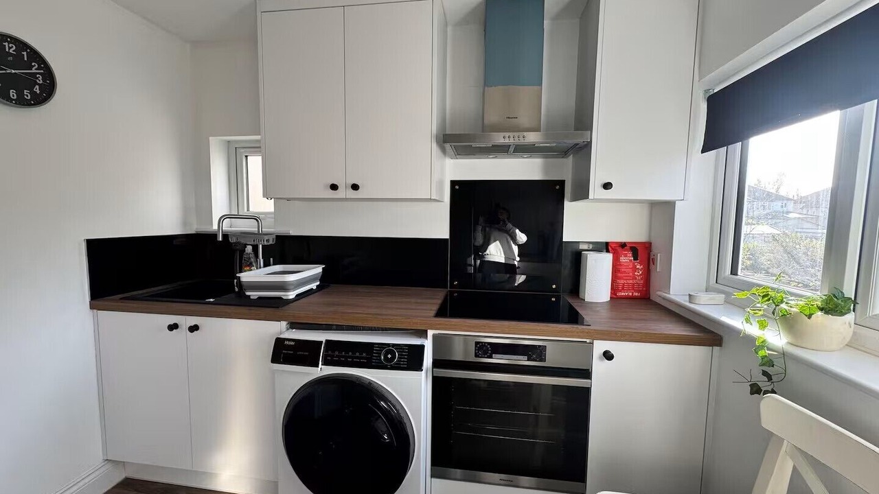 Photo of Kitchen in West Twickenham