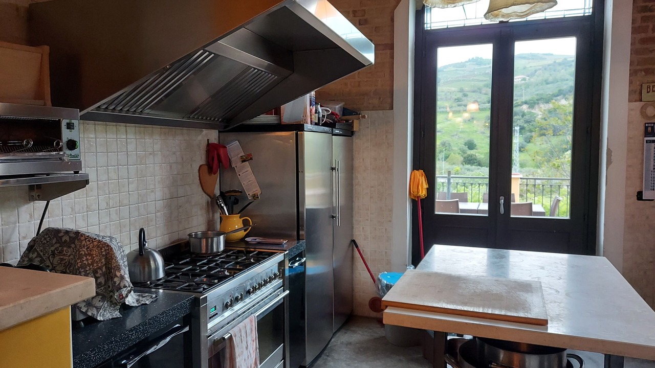 Photo of Kitchen in Torre de' Passeri