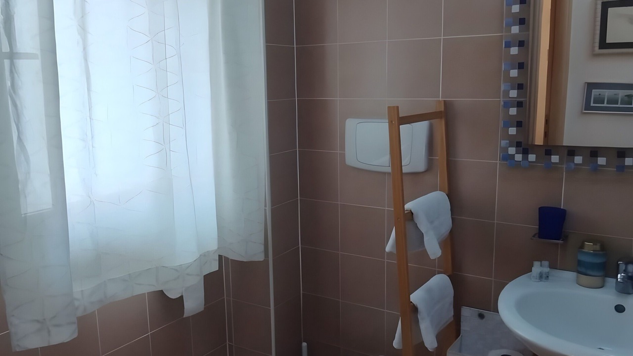 Photo of Bathroom in Sutri