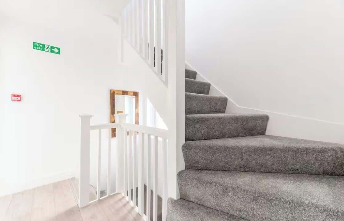 Photo of Others in Epsom