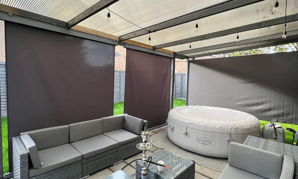 Photo of Patio Balcony in Uxbridge South