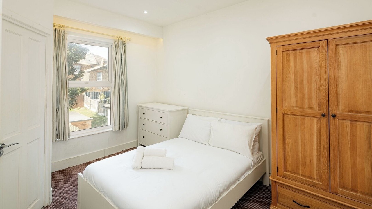 Photo of Bedroom in Wood Green
