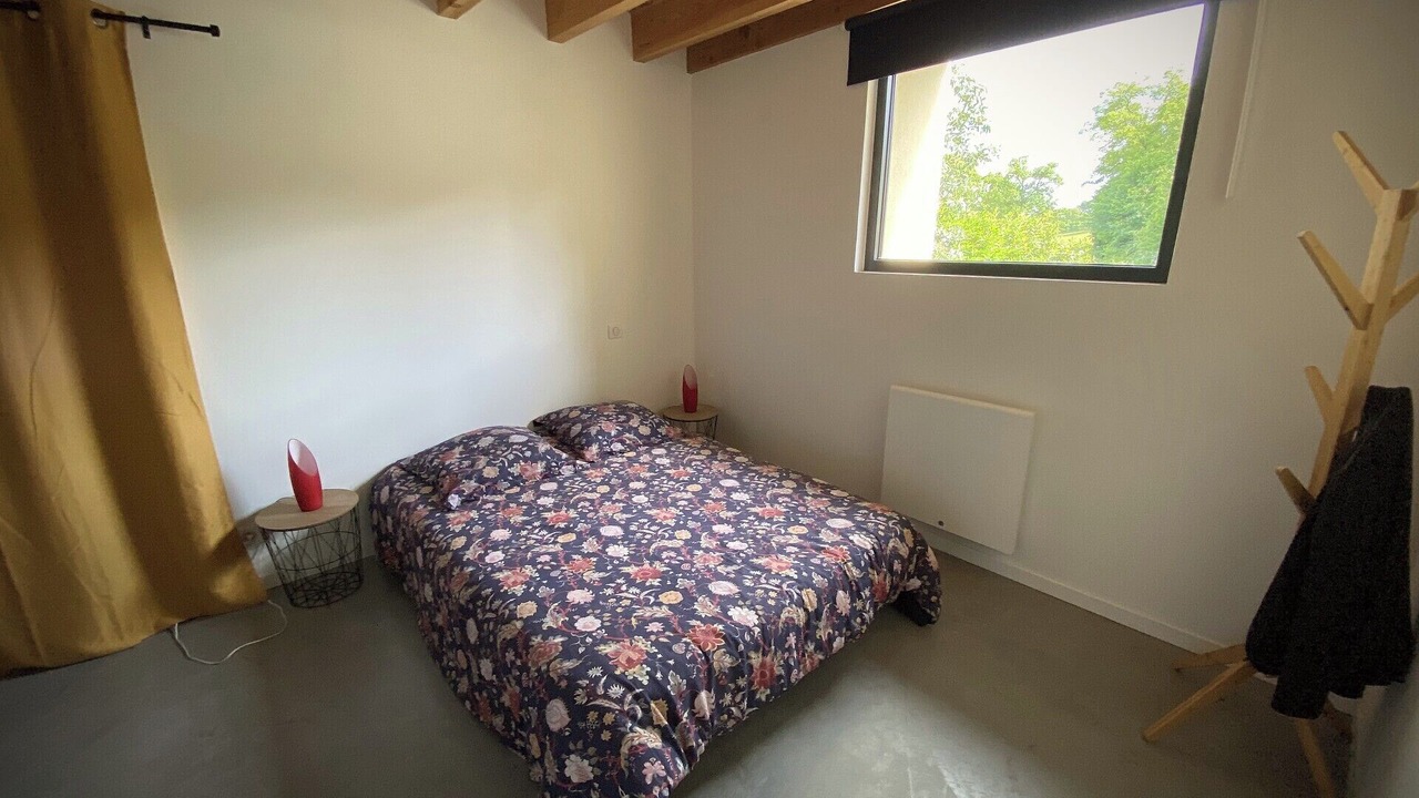 Photo of Bedroom in Saint-Victurnien