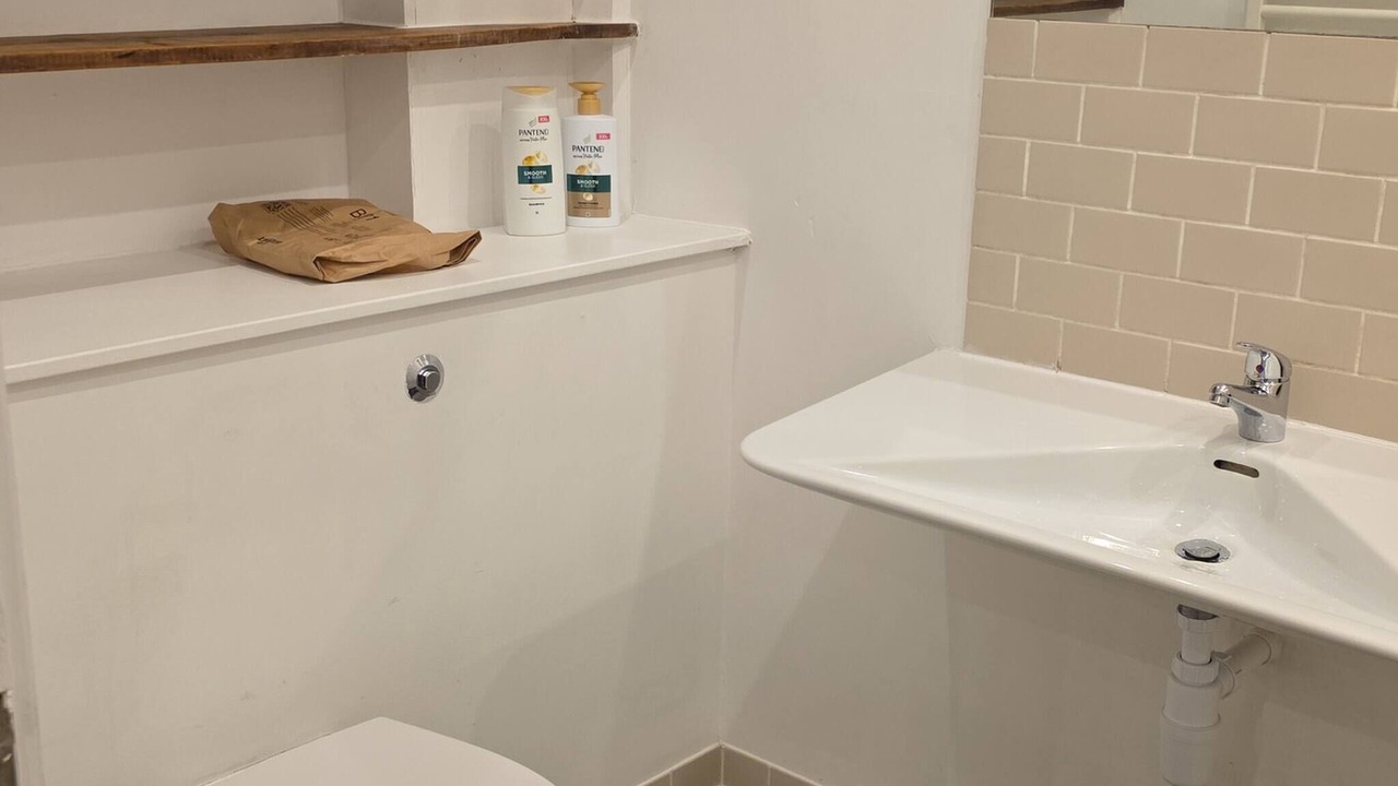 Photo of Bathroom in Valentines