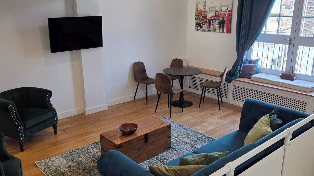 Photo of Livingroom in Valentines