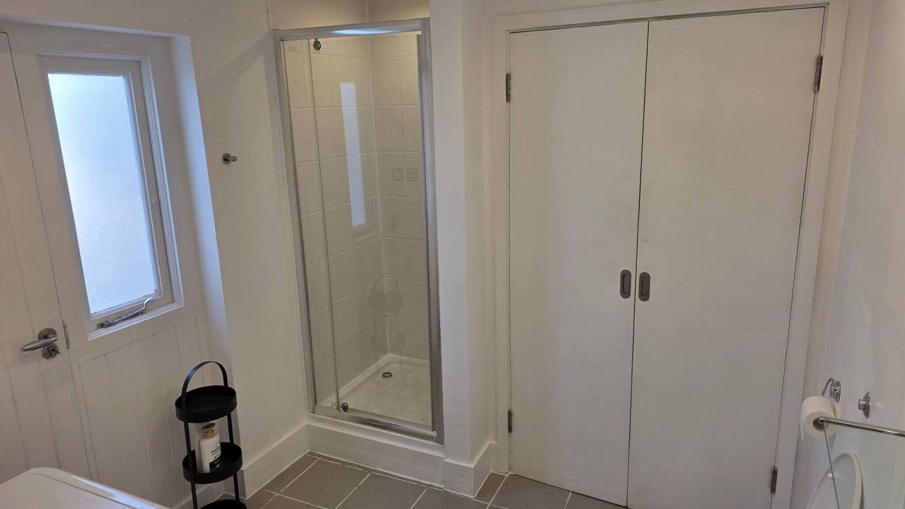 Photo of Bathroom in Valentines