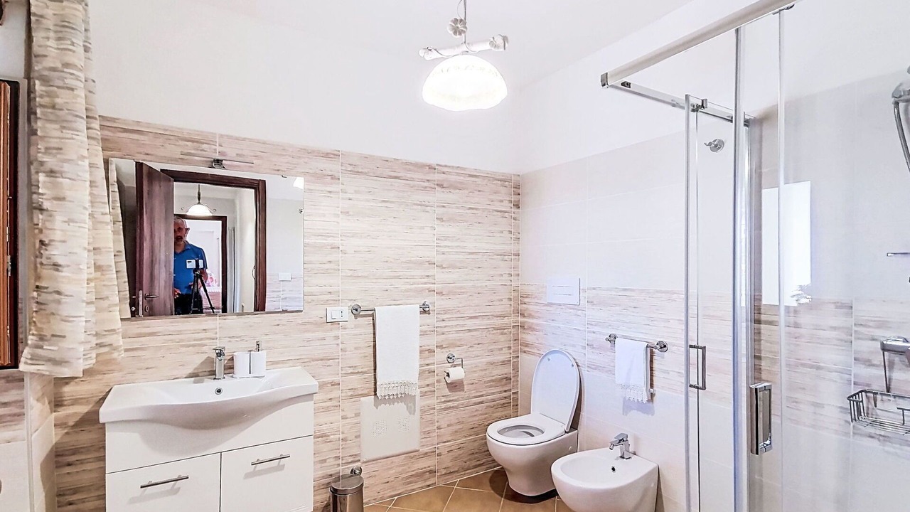 Photo of Bathroom in Archi