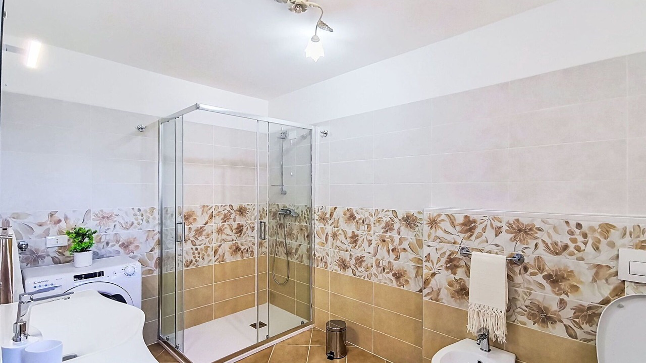 Photo of Bathroom in Archi