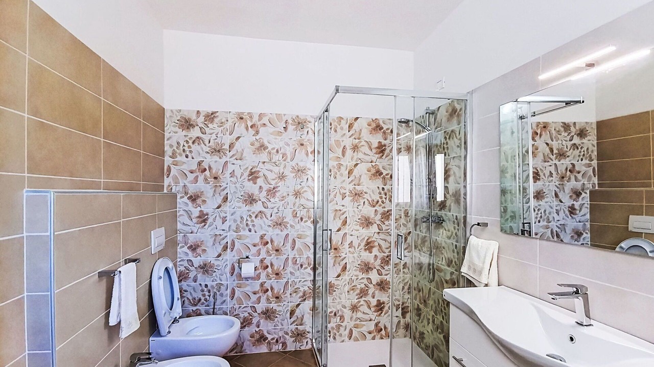 Photo of Bathroom in Archi
