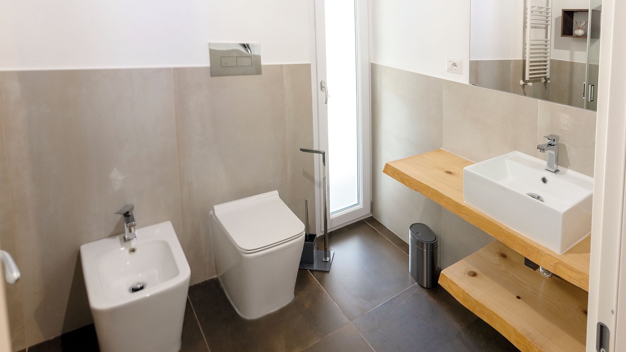 Photo of Bathroom in Naples City Centre
