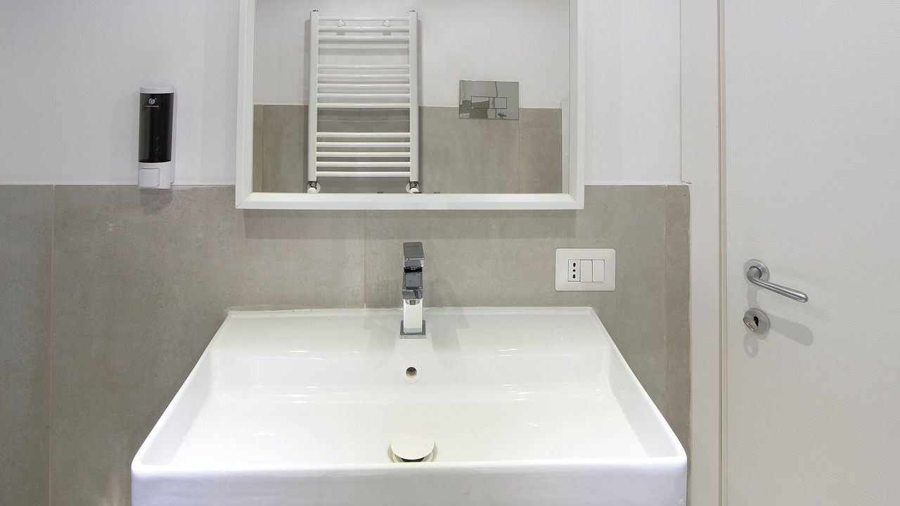 Photo of Bathroom in Naples City Centre