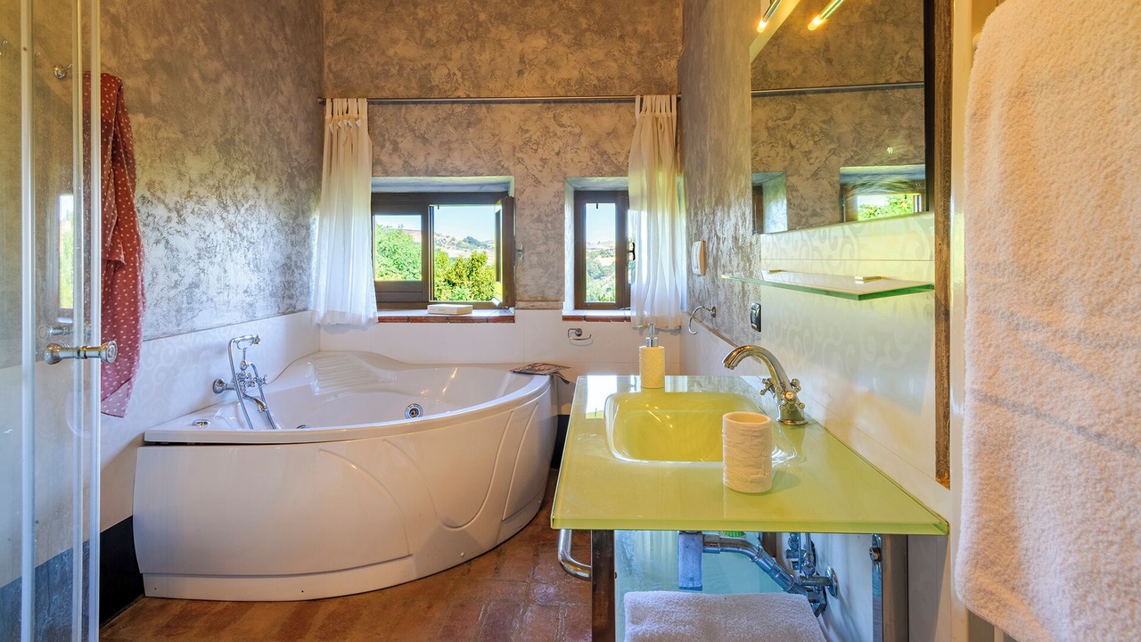 Photo of Bathroom in Bellante
