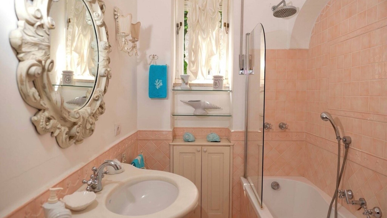 Photo of Bathroom in Marina Grande