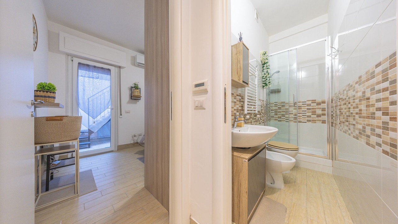 Photo of Bathroom in Zona XV Torre Maura