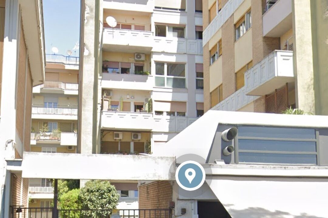 Photo of Outdoor in EUR