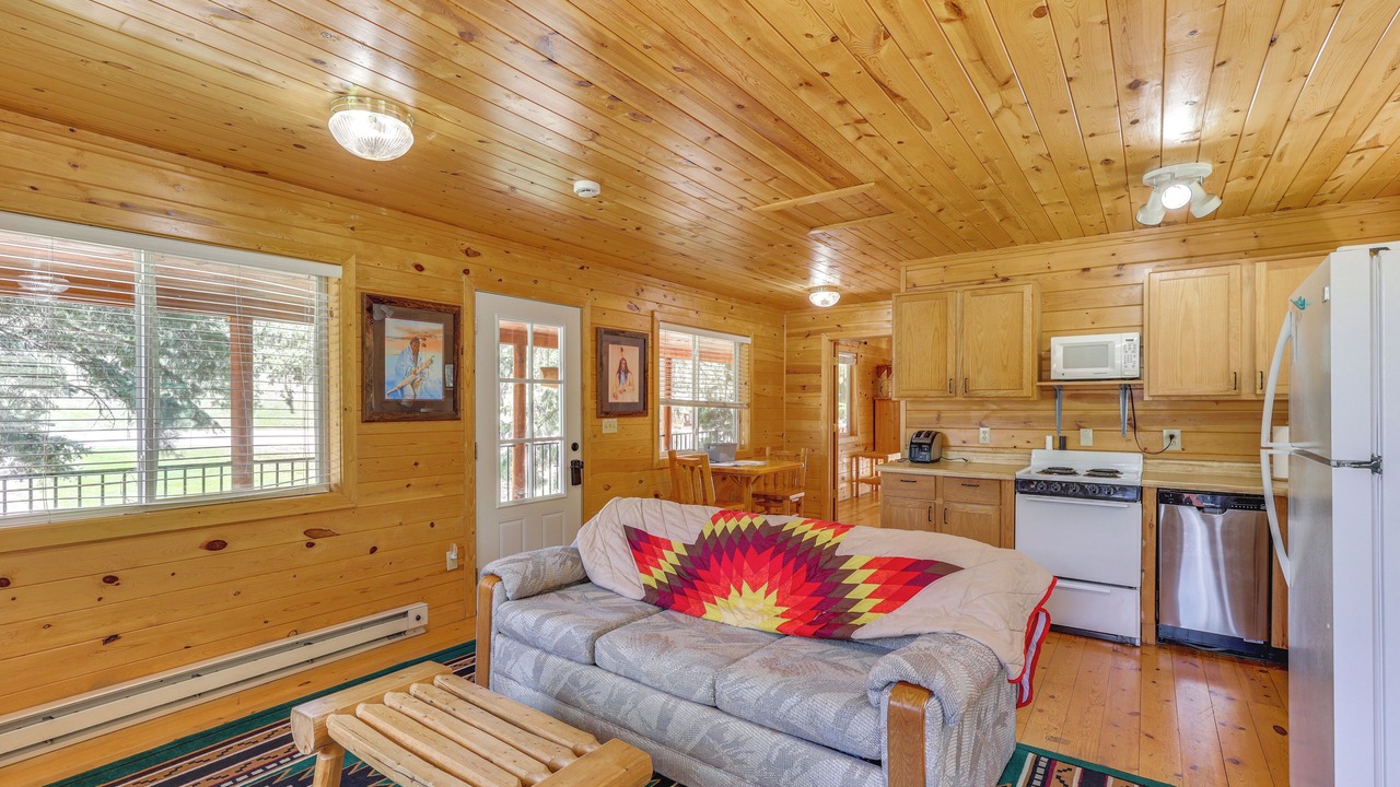 Photo of Livingroom in Deadwood
