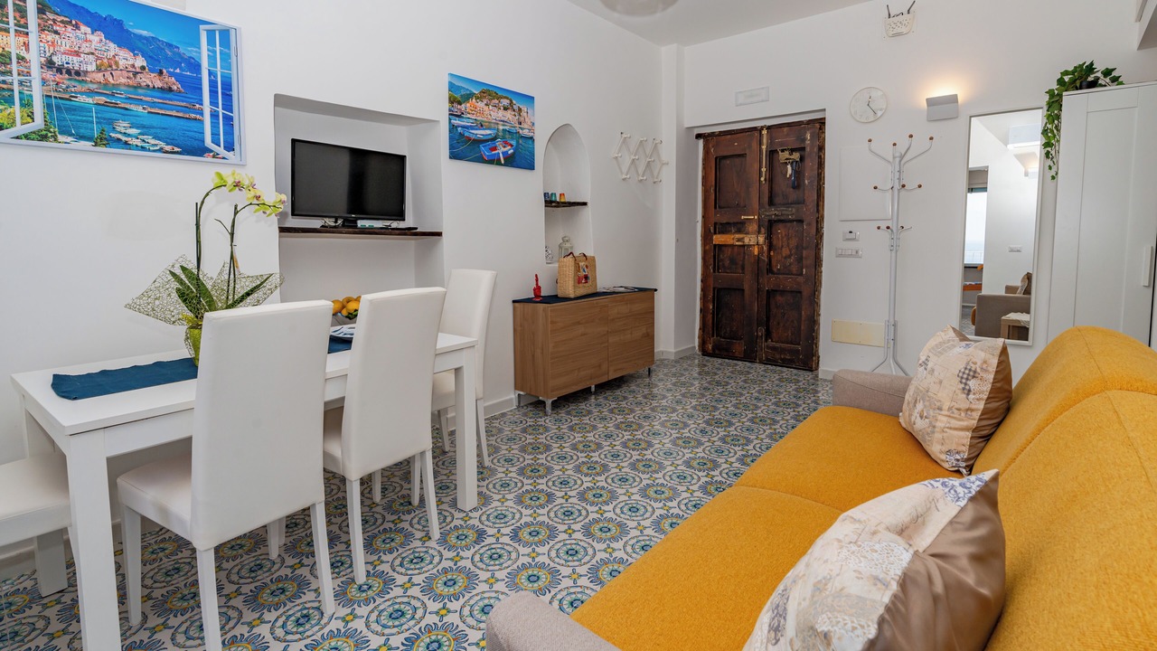 Photo of Livingroom in Minori
