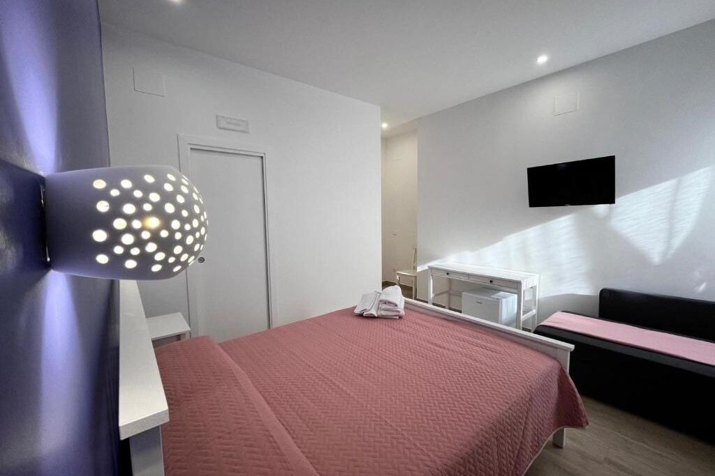 Photo of Bedroom in Laureana Cilento