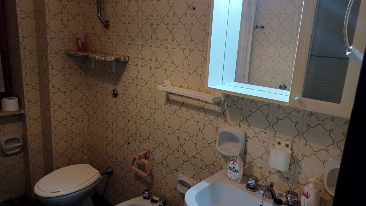 Photo of Bathroom in Scalea
